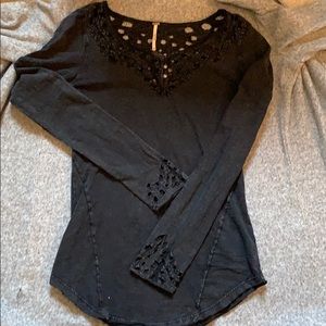 FREE PEOPLE distressed black fitted tunic, size S